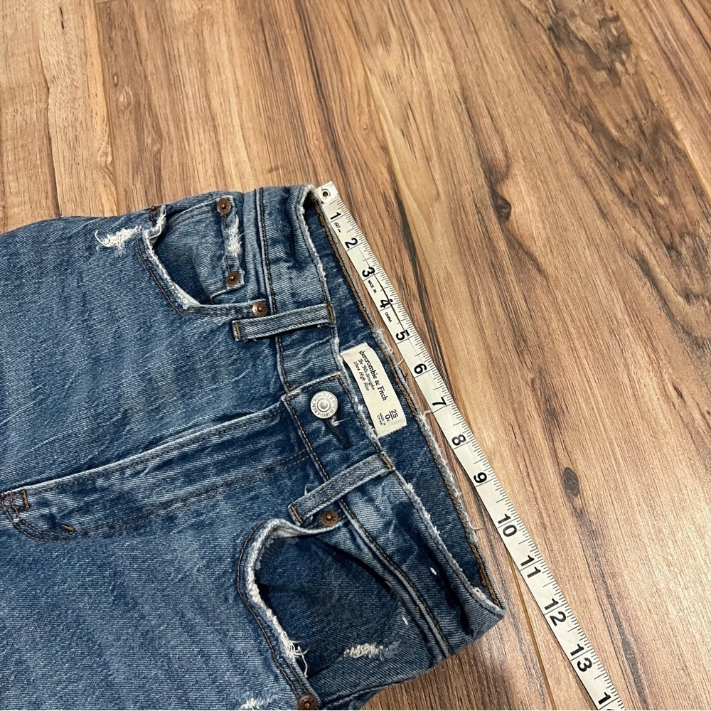 Abercrombie & Fitch Curve Love 90’s Straight Jean - Picture 11 of 11